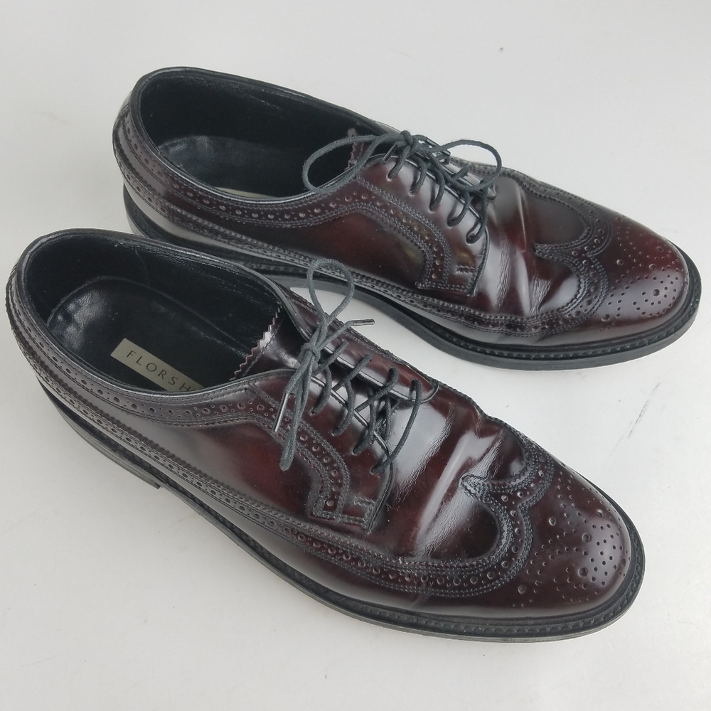Florsheim U.S. 8.5 Burgandy Wing Tip Stratfords